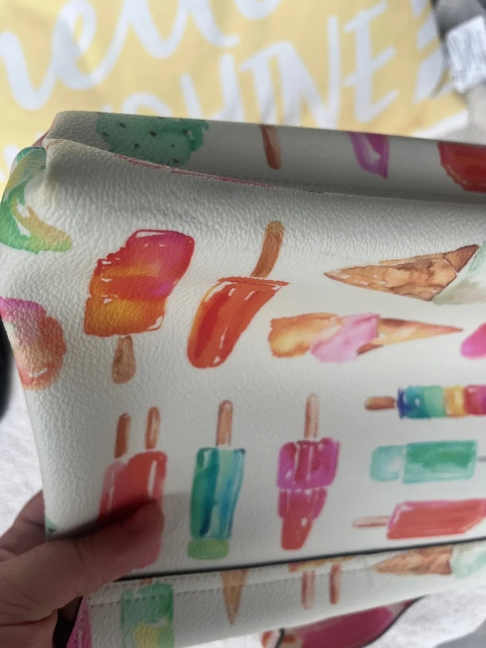 Kate Spade White Multicolor Ice Cream & Popsicle Cosmetic Case EUC